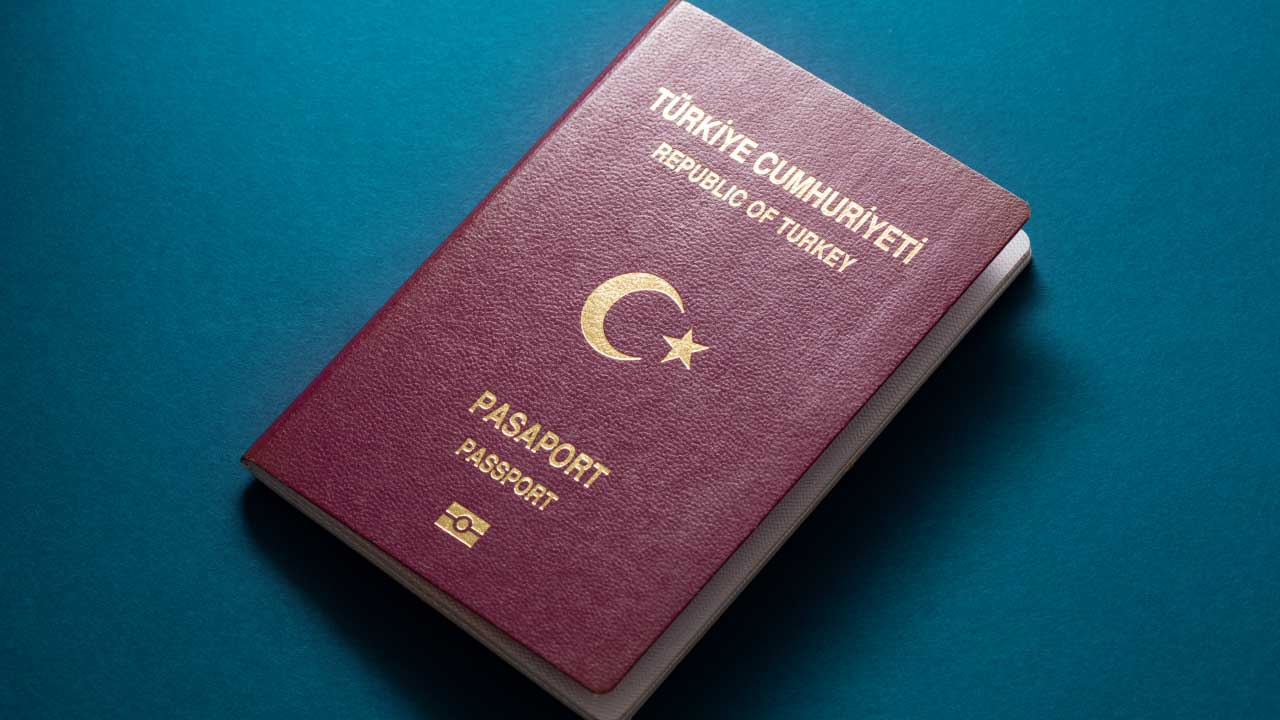 هل يستطيع حامل الجواز التركي العمل في بريطانيا