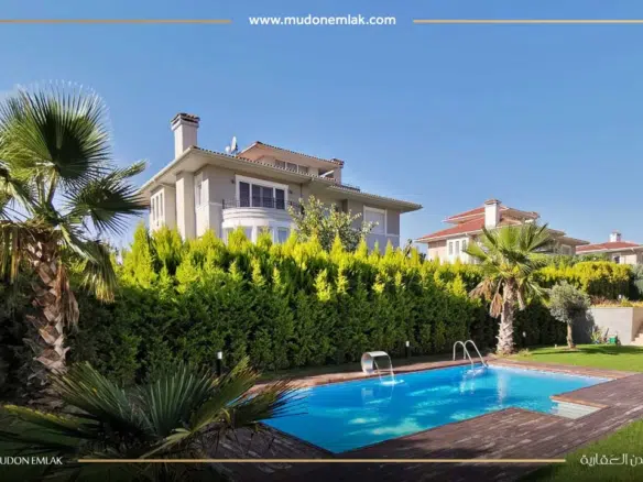 شقق للبيع في تركيا في مشروع فلل كاليون مارينا